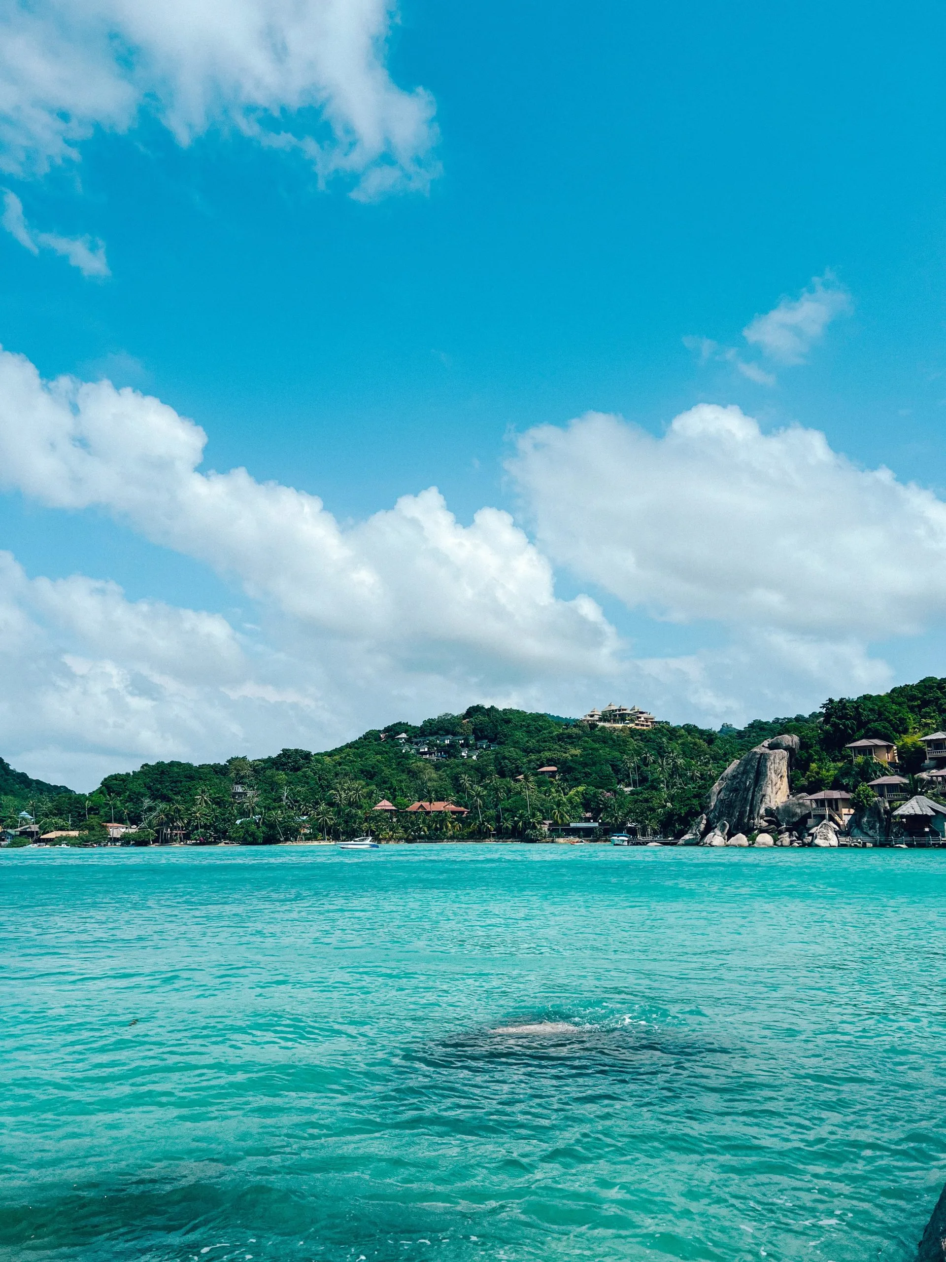 Freedom Beach Resort Chalok Bay